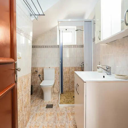Villa Rosa 3 Bedroom With Sea View