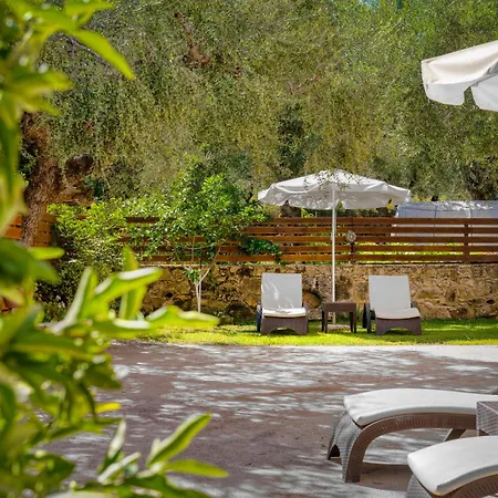 Rosa 3 Bedroom With Sea View Villa *