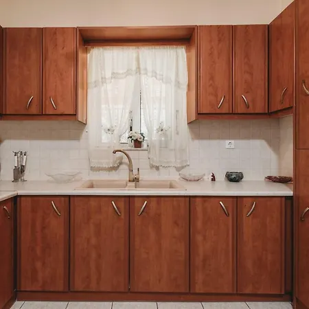 Rosa 3 Bedroom With Sea View Willa