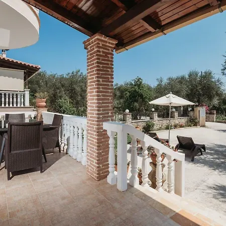 Rosa 3 Bedroom With Sea View